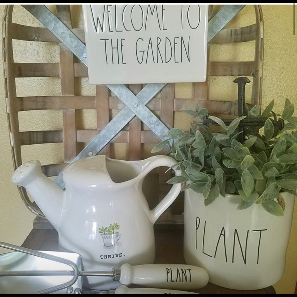 Rae Dunn Garden Items